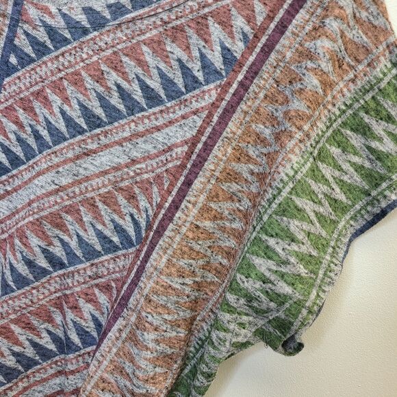 Forever 21 Grey Multi Colored Tribal Crop Top Womens S - Picture 6 of 8